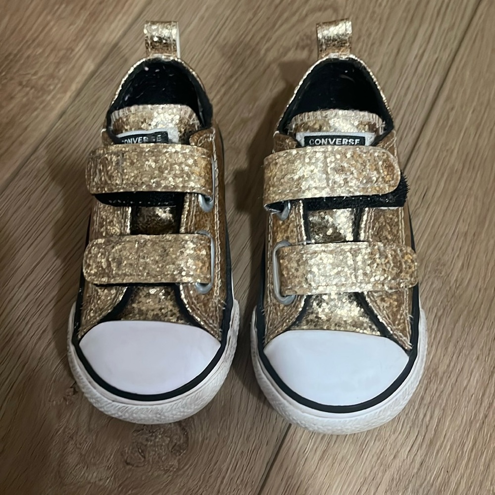 Toddler gold sparkle converse